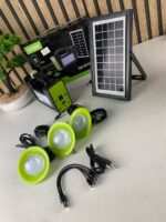 ⁦Kit Panneau Solaire portable avec Torche LED Rechargeable et 3 Lampes – طقم مصباح يعمل بالطاقة الشمسية⁩ - الصورة ⁦9⁩