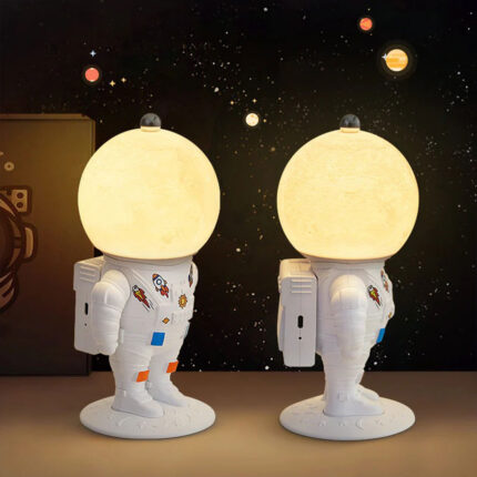 Lampe Astronaute lunaire avec télécommande et LED 16 couleurs – مصباح رجل الفضاء