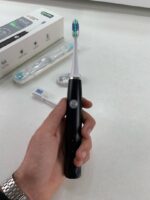 ⁦Brosse à dents électrique sonique 6 modes réglables avec 4 têtes – فرشاة أسنان⁩ - الصورة ⁦7⁩