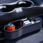 ⁦Organisateur 5 en 1 pour siège auto avec chargeur sans fil et 2 câbles télescopiques⁩ - الصورة ⁦5⁩