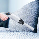 ⁦Aspirateur Pliable et Portable pour Voiture avec Éclairage LED – مكنسة كهربائية محمولة للسيارات⁩ - الصورة ⁦6⁩