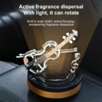 ⁦Diffuseur de parfum pour voiture aspect violon rotatif – موزع العطر في السيارة⁩ - الصورة ⁦3⁩