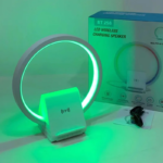 ⁦Lampe de chevet avec chargeur sans fil, haut-parleurs Bluetooth rechargeables support de charge rapide, 15W BT-256⁩ - الصورة ⁦10⁩