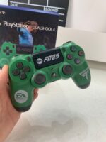 ⁦SONY DualShock Manette PS4 Sans Fil, Batterie Rechargeable (High Copy) – Edition FC25⁩ - الصورة ⁦4⁩