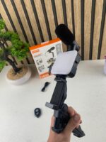 ⁦Kit d’enregistrement vidéo pour smartphone et appareil photo avec microphone à LED intégré – طقم تصورير إحترافي مع ميكروفون وإضاءة مدمجة⁩ - الصورة ⁦10⁩