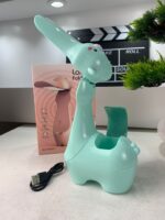 ⁦Lampe Veilleuse Lama Mignonne LED avec Porte-stylo – مصباح على شكل لاما لمكتب الأطفال⁩ - الصورة ⁦9⁩