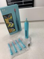 ⁦Brosse à Dents Électrique 4 Têtes Incluses Rechargeable et Étanche IPX7 – فرشاة أسنان كهربائية بأربعة رؤوس⁩ - الصورة ⁦7⁩