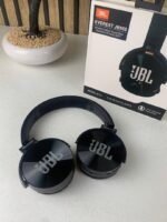 ⁦JBL Casque Bluetooth sans fil avec microphone JB950 – سماعات رأس لاسلكية⁩ - الصورة ⁦7⁩