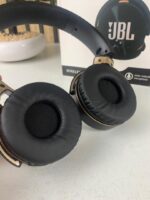 ⁦JBL Casque Bluetooth sans fil avec microphone JB950 – سماعات رأس لاسلكية⁩ - الصورة ⁦9⁩