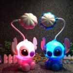 ⁦Lampe de Table LED Rechargeable Stitch – مصباح طاولة ستيتش⁩ - الصورة ⁦3⁩
