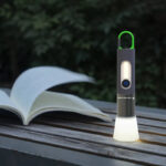 ⁦Lampe de poche LED zoomable 4 modes, Rechargeables 1800mAh⁩ - الصورة ⁦4⁩