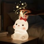 Veilleuse Enfant Design Lapin Mignon LED avec Lumière Douce – مصباح سيليكون لغرف الأطفال