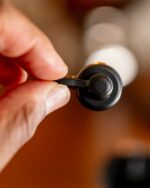 ⁦Microphone cravate sans fil Hollyland Lark M2S Combo (récepteur caméra + récepteur USB-C + câble Lightning)⁩ - الصورة ⁦10⁩