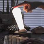 ⁦Veilleuse LED à Levier avec Interrupteur à bascule Rechargeable – مصباح غرف نوم قابل للشحن⁩ - الصورة ⁦3⁩
