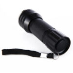 ⁦lampe de poche UV 21LED en alliage d'aluminium détecteur des scorpions et faux billet - المصباح بالأشعة فوق البنفسجية كاشف للعقارب والعملات المزورة⁩ - الصورة ⁦6⁩
