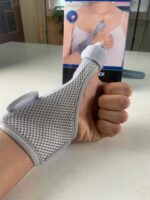 ⁦Attelle de Protection Réglable et Respirant pour le Pouce – ضمادة إصبع الكبير⁩ - الصورة ⁦8⁩