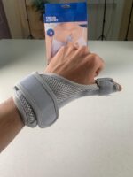 ⁦Attelle de Protection Réglable et Respirant pour le Pouce – ضمادة إصبع الكبير⁩ - الصورة ⁦10⁩