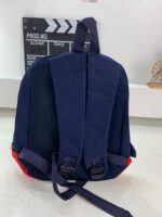 ⁦Sac à dos Enfants Design Requin Mignon Bleu Nuit – حقيبة أطفال برسوم القرش أزرق ليلي⁩ - الصورة ⁦4⁩