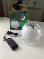 ⁦Projecteur d’aurores et Haut Parleur Bluetooth avec 15 modes d’éclairage – جهاز عرض نجوم ومكبر صوت⁩ - الصورة ⁦8⁩