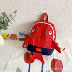 Sac à dos Enfants Design Requin Mignon Rouge – حقيبة أطفال برسوم القرش أحمر