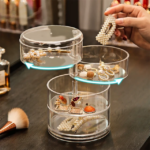 ⁦Organisateur de maquillage rotatif à 360 degrés en cristal acrylique⁩ - الصورة ⁦12⁩