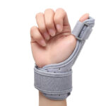 ⁦Attelle de Protection Réglable et Respirant pour le Pouce – ضمادة إصبع الكبير⁩ - الصورة ⁦3⁩