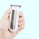 ⁦Kemei Mini tondeuse à cheveux pour bébé électrique rechargeable USB⁩ - الصورة ⁦2⁩