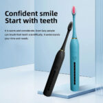 ⁦Brosse à Dents Électrique 4 Têtes Incluses Rechargeable et Étanche IPX7 – فرشاة أسنان كهربائية بأربعة رؤوس⁩ - الصورة ⁦3⁩