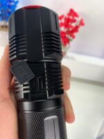 ⁦Lampe Torche 100W avec Batterie Lithium 18650*3 Portée de 1 à 1,5 km, mise au point réglable – مصباح يدوي عالي الطاقة مع بطارية ليثيوم⁩ - الصورة ⁦13⁩