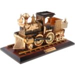 ⁦Boîte à Musique Locomotive Mobile en Bronze – علبة موسيقى قاطرة متحركة⁩ - الصورة ⁦2⁩