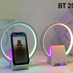 ⁦Lampe de chevet avec chargeur sans fil, haut-parleurs Bluetooth rechargeables support de charge rapide, 15W BT-256⁩ - الصورة ⁦11⁩