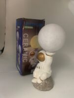 ⁦Veilleuse Astronaute et Lampe de Table en Céramique⁩ - الصورة ⁦8⁩