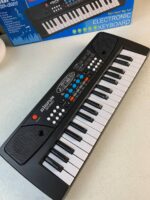 ⁦Piano éducatif à clavier électronique pour enfants, avec microphone et 37 touches - بيانو تعليمي بـ 37 مفتاحاً للأطفال⁩ - الصورة ⁦8⁩