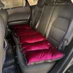 ⁦Pack Housse de Protection Siège Auto en Velours Rembourrée Confortable et Moelleux 3PCS – طقم أفرشة مقاعد السيارة جد مريحة⁩ - الصورة ⁦4⁩