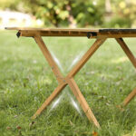 ⁦Table de Camping Pliante en Aluminium avec Design Grain de Bois - طاولة تخييم ألمنيوم قابلة للطي بتصميم خشبي⁩ - الصورة ⁦8⁩