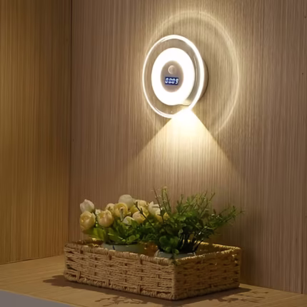 Applique Murale LED Intelligente Avec Capteur de Mouvement Écran Horloge Numérique - مصباح الحائط الذكي بمستشعر حركة وشاشة رقمية لعرض الوقت