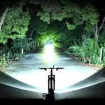 ⁦Lampe de Vélo Rechargeable Z-838 Multi-Fonction - Éclairage LED Puissant Lumière Latérale RGB - مصباح دراجة متعدد الوظائف مع إضاءة جانبية ملونة ومغناطيس قوي⁩ - الصورة ⁦14⁩