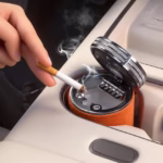 ⁦Cen-drier de Voiture de Luxe avec Doublure en Céramique et Lumière LED - منفضة سج-ائر فاخرة للسيارة ببطانة سيراميك وإضاءة⁩ - الصورة ⁦4⁩